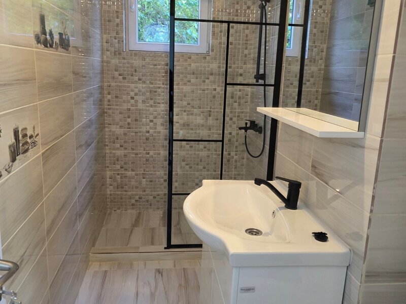 Titan, bloc mixt, 3 minute metrou si parc IOR